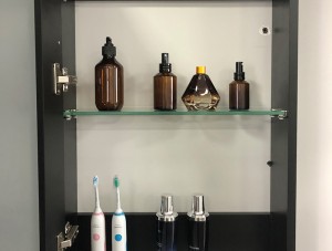 Único armário de medicina espelhado de alumínio preto espelhado prático moderno