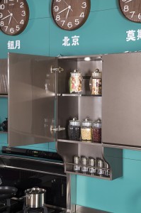 Makabati Amakono a Grey Lacquer Stainless Steel Kitchen